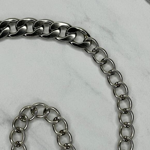 Silver Tone Flat Chain Link Belt Y2K Festival One Size (OS) ✨ - Picture 10 of 12
